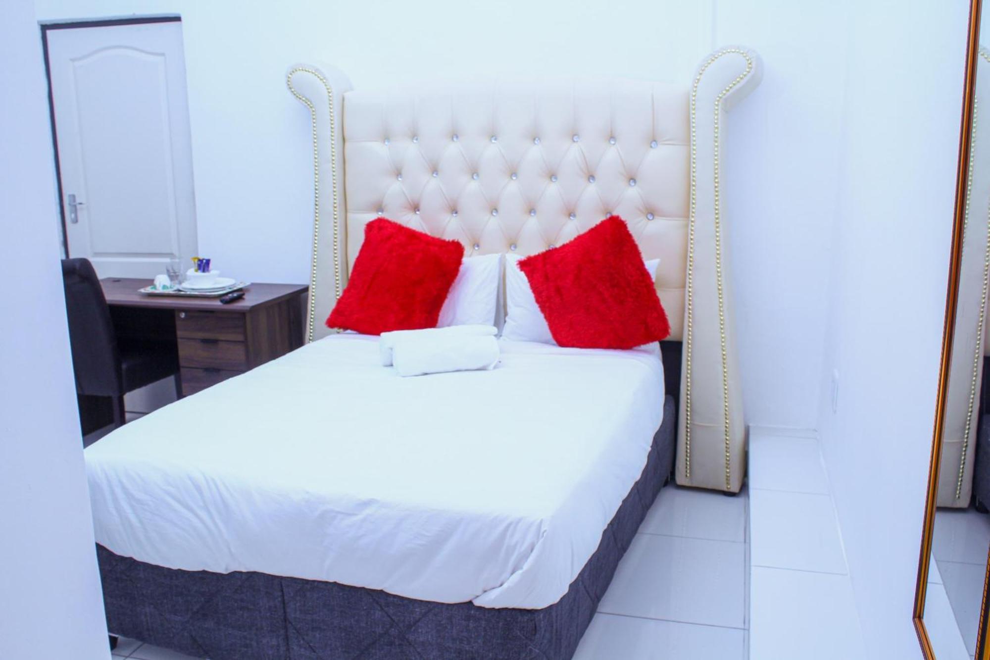 4 Callington Guest House Порт-Елізабет Екстер'єр фото